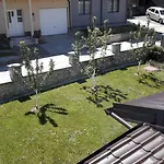 فيلة Sweet Hadžići
